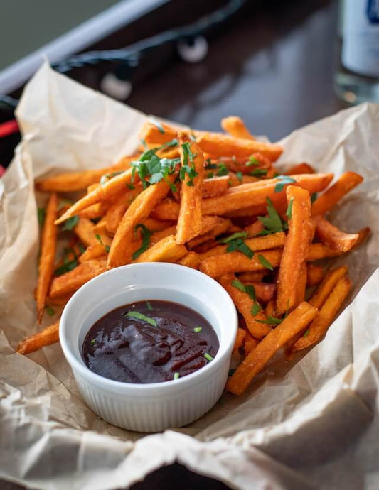 Frites de patates douces, CBD, fleur de sel et herbes